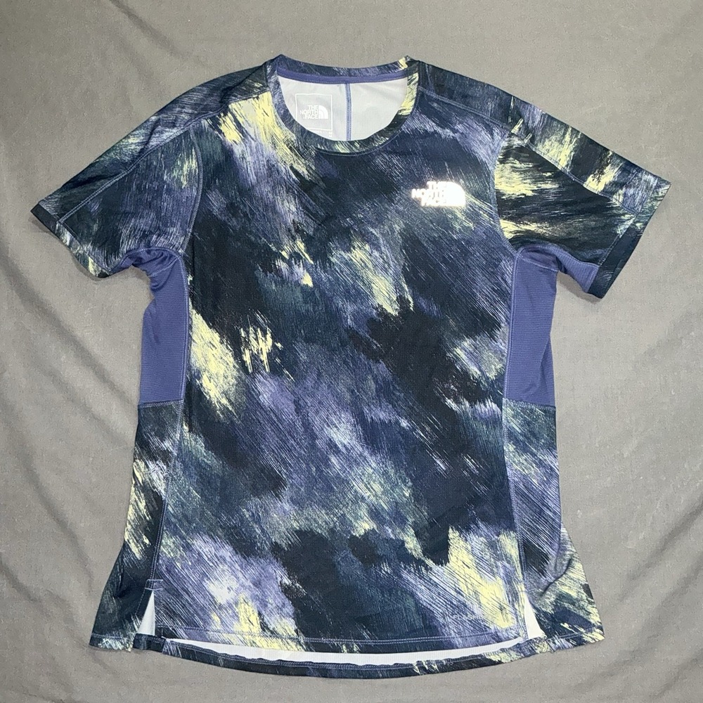 The North Face Ladies Dri-Fit Top. Sz M. Purple Brush Strokes.